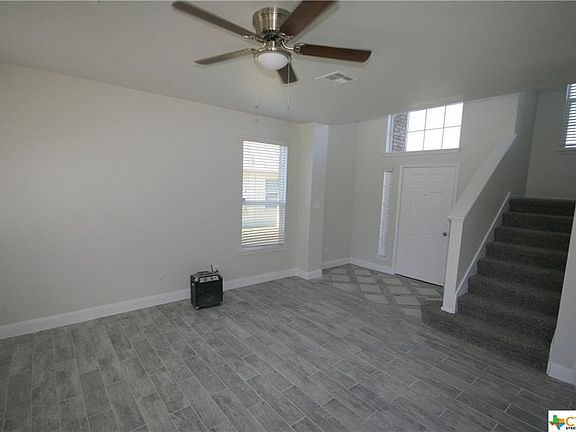 5th image of 4802 Bayer Hollow Dr