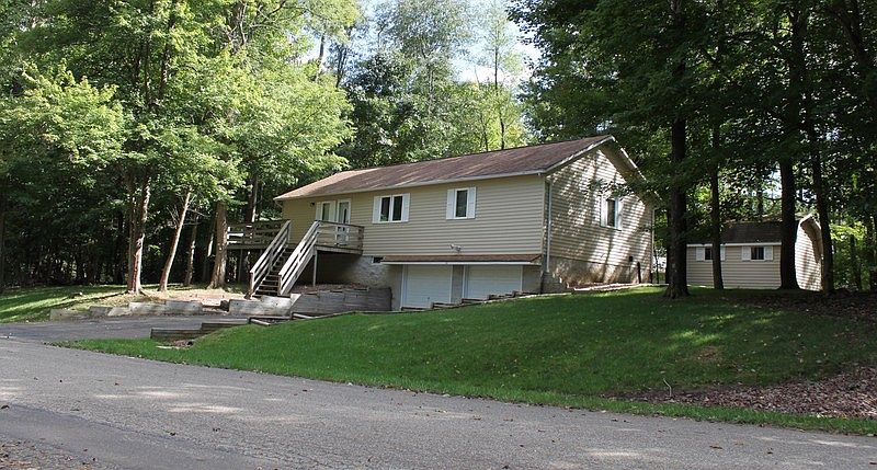 1st image of 504 Greenacre Cir