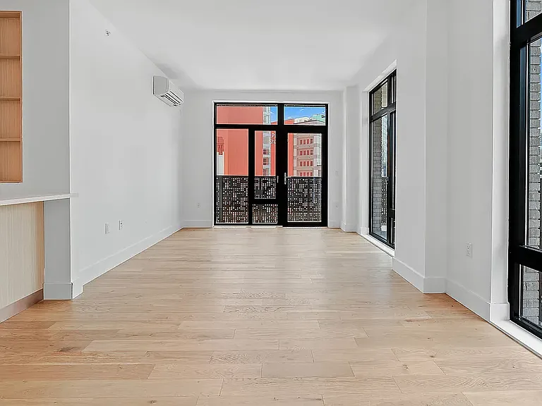 38-27 32nd St #903 — Photo 9