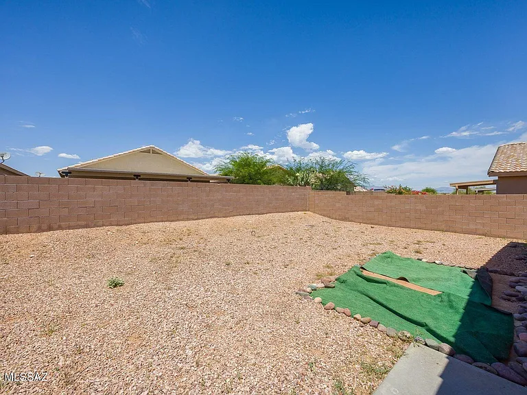 2352 W Ireton Rd — Photo 16