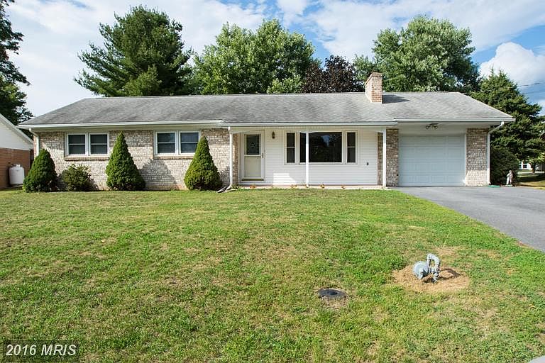 1st image of 307 Terrace Dr