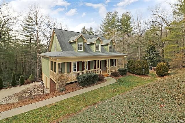 1st image of 2085 Deep Woods Dr