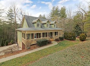 2085 Deep Woods Dr, Hendersonville, NC 28739
