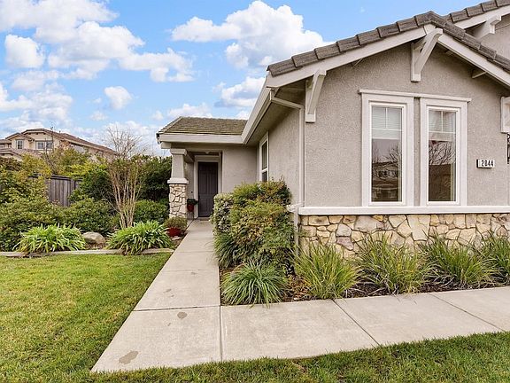 4th image of 2044 Larkstone Pl