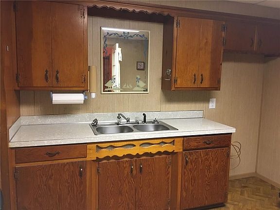 5th image of 4012 Teal Dr