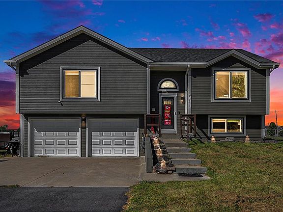3rd image of 23451 151st St