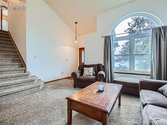 5th image of 7806 Potomac Dr