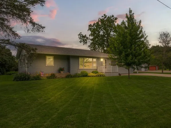 405 2nd Ave SE, Medford, MN 55049