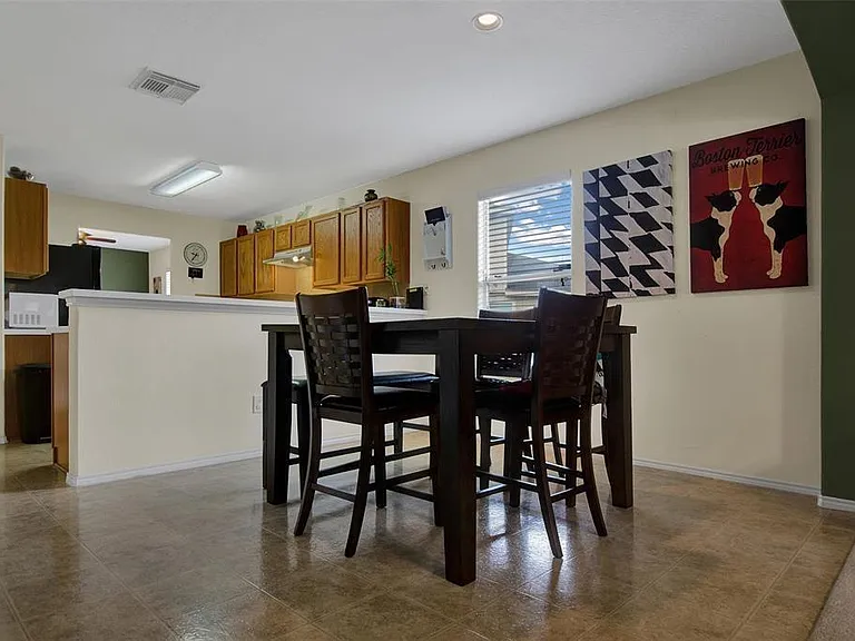 615 Salma Ct — Photo 12