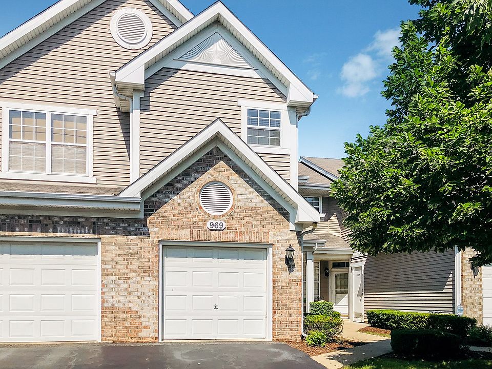 1st image of 969 Sheridan Cir