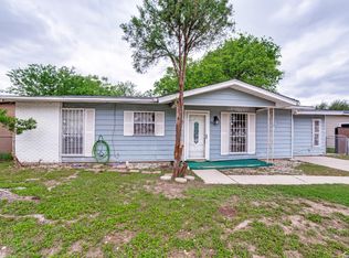 7070 Greenberry Dr, San Antonio, TX 78227