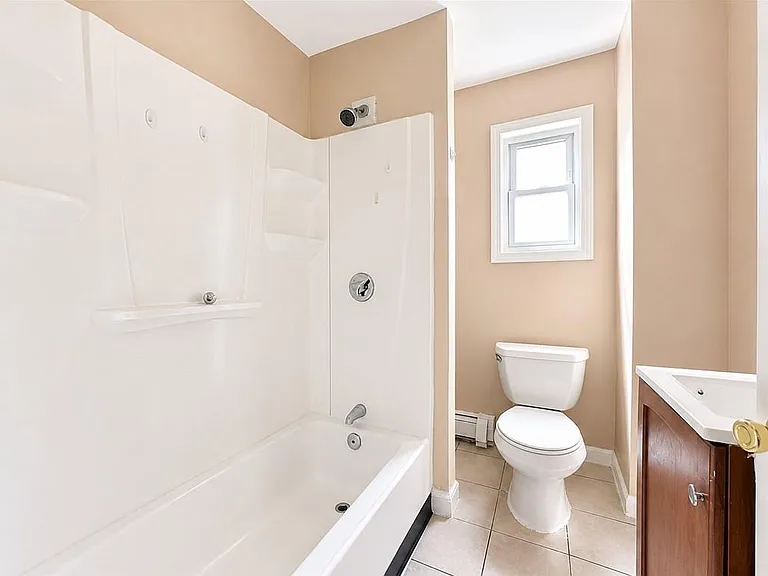 6 Bloomingdale Ave #1 — Photo 8