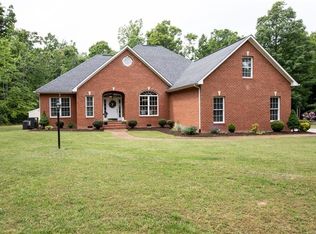 103 Lakasie Dr, Farmville, VA 23901