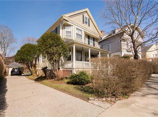 56 Ayrault St, Newport, RI 02840