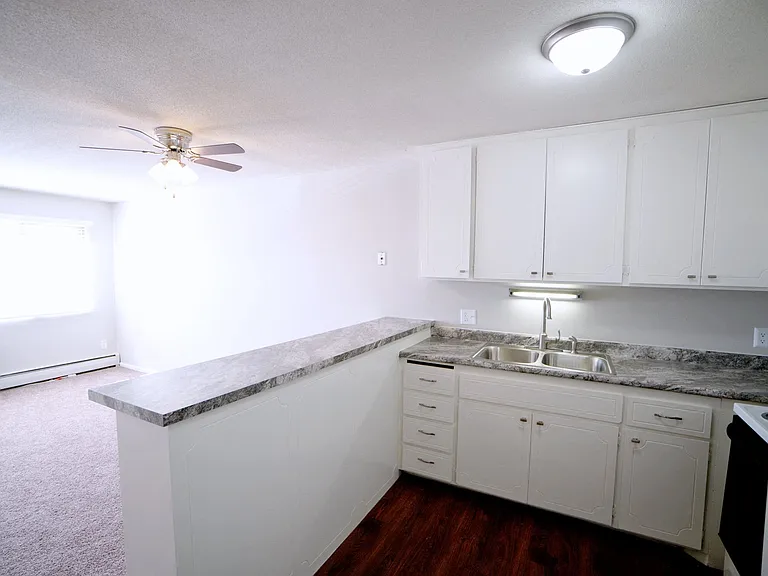 Brewster Place — Photo 33