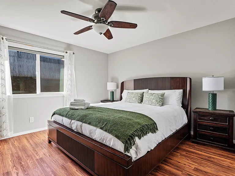 401 Lado De Loma Dr — Photo 11