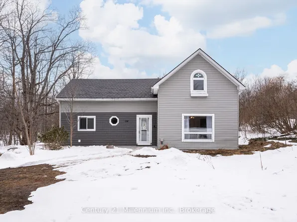 124 Main St, Northern Bruce Peninsula, ON N0H 1W0