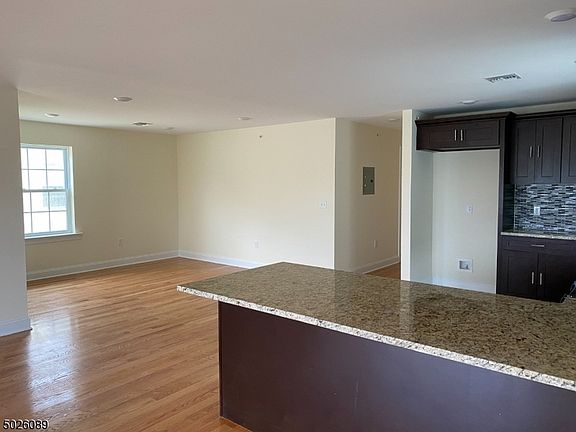 5th image of 313 Irvine Turner Blvd #3