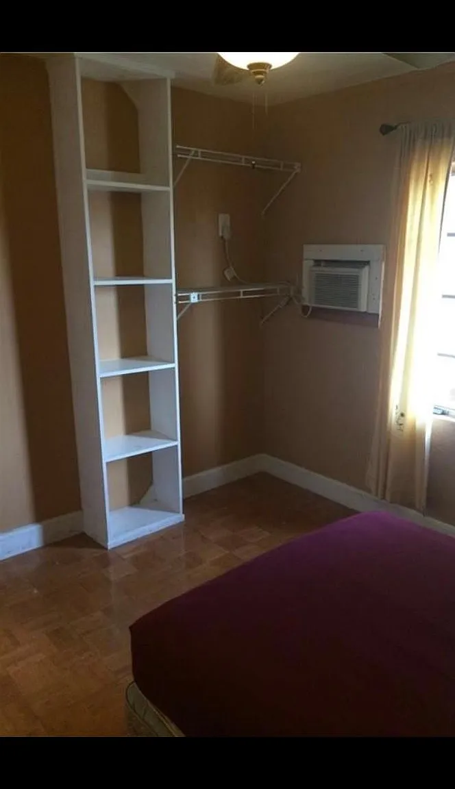 847 Short Ave — Photo 2