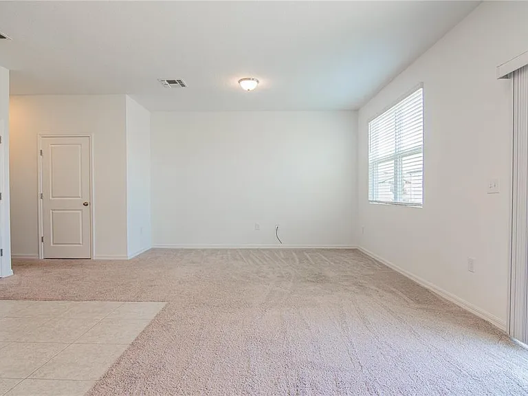 205 Mandovi St — Photo 11