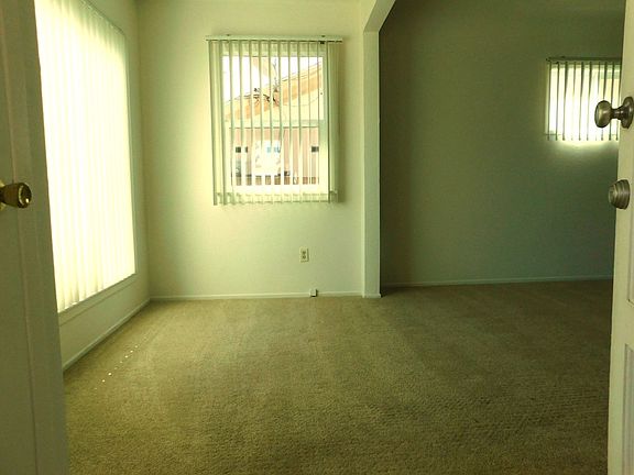 3rd image of 8051-8057 Roosevelt Ave #8051