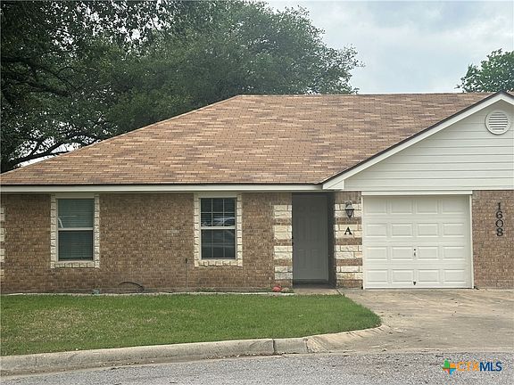 2nd image of 1608 Libby Ln