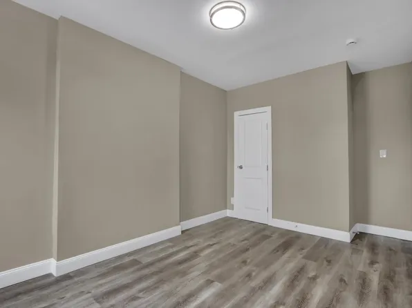 62 15th Street image 16 of 26