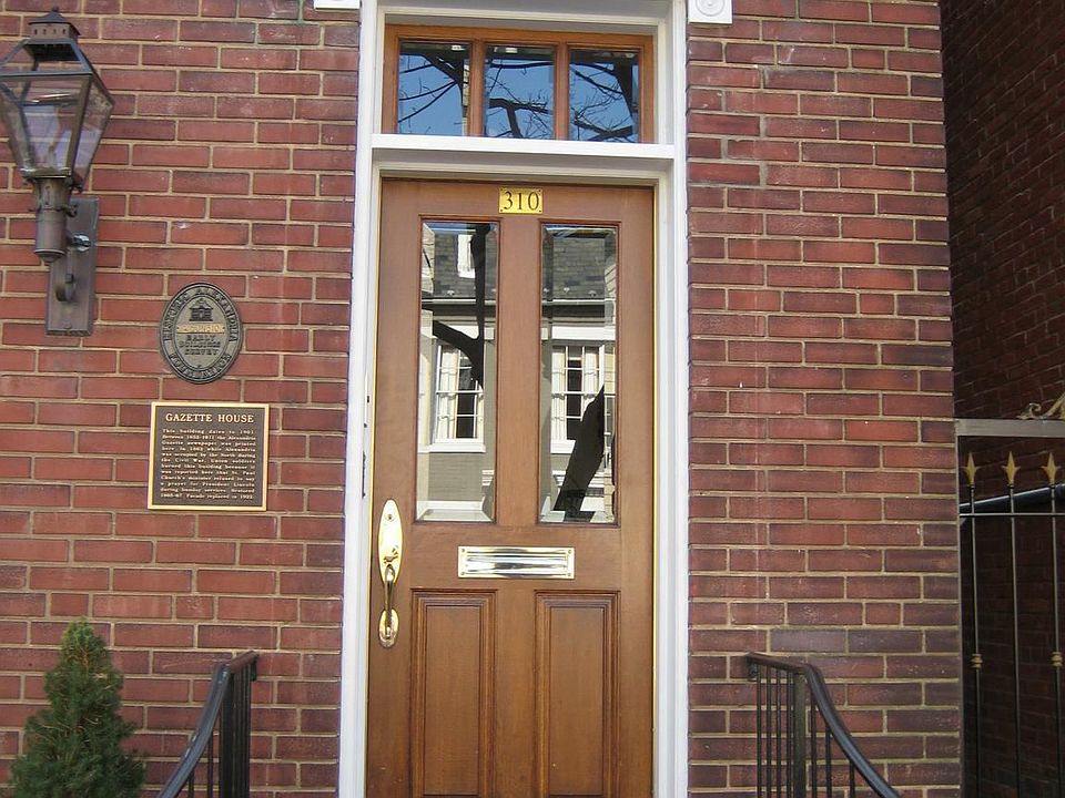 1st image of 310 Prince St APT 1