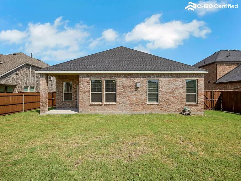 1505 Estivella Dr — Photo 34