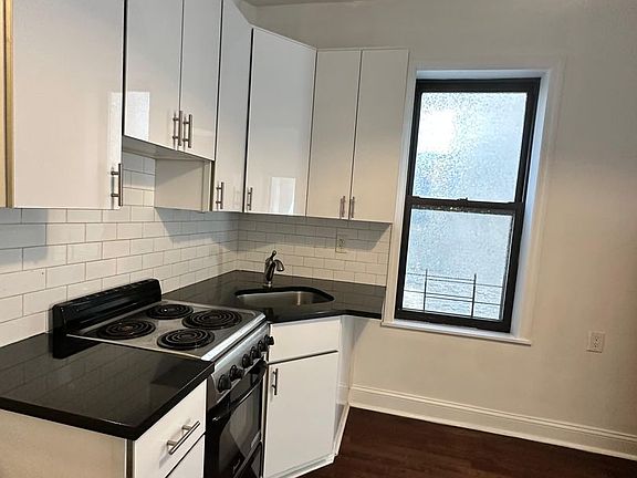 2nd image of 2403 Cambreleng Ave APT 4B