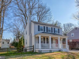 905 N Lebanon St, Arlington, VA 22205