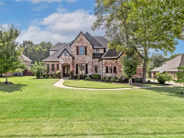 2983 N Chapel View Dr, Fayetteville, AR 72703