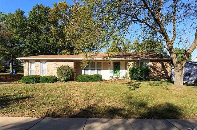 1st image of 607 Garden Leaf Ct