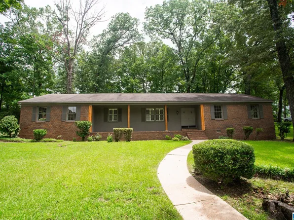 1001 Caswell Dr, Anniston, AL 36207