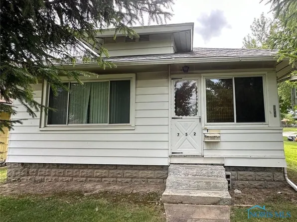 752 Dover Pl, Toledo, OH 43605