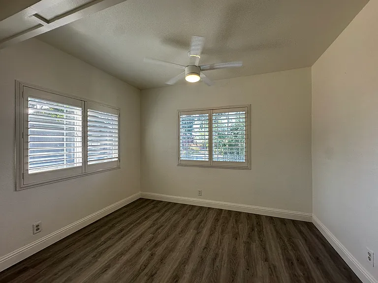 2400 Central Ave — Photo 49