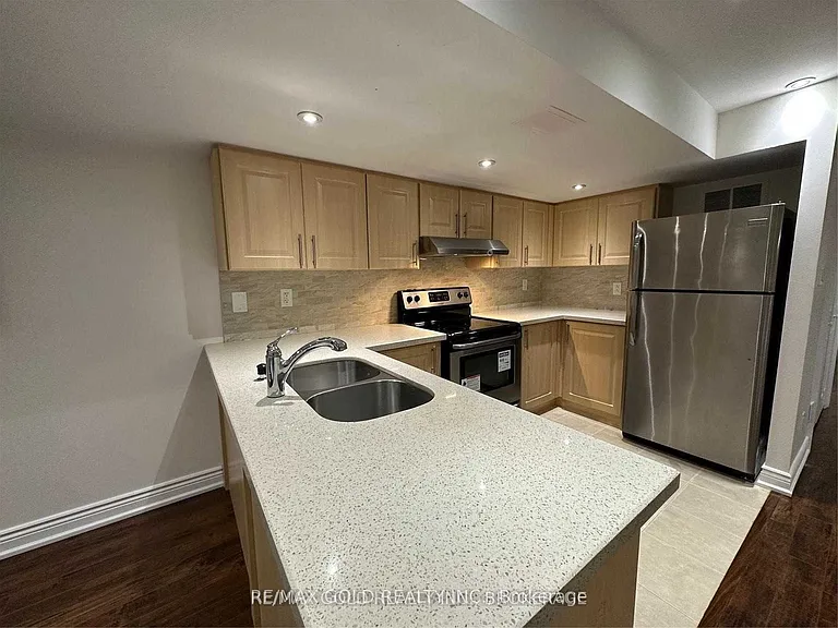 449 Meadowridge Ct #BASEMENT — Photo 7
