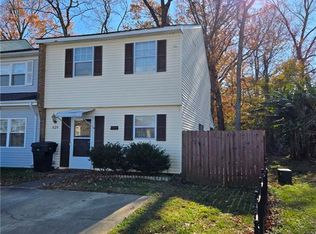 629 Westminster Ln, Virginia Beach, VA 23454