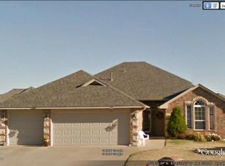 704 Dana Dr, Yukon, OK 73099