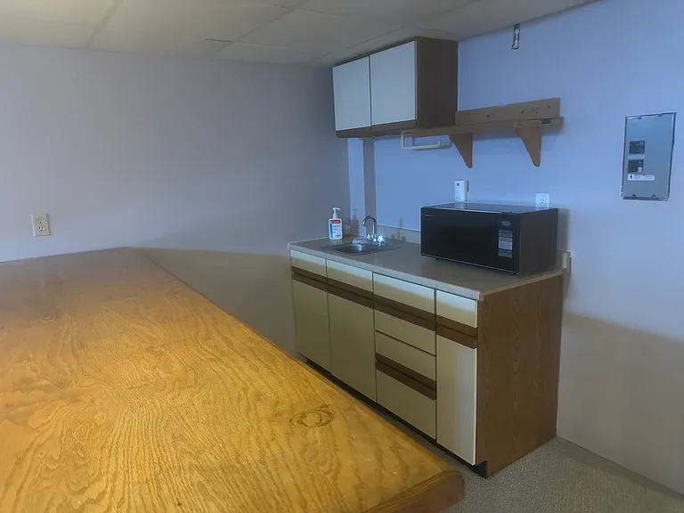 606 Lynn Dr — Photo 22