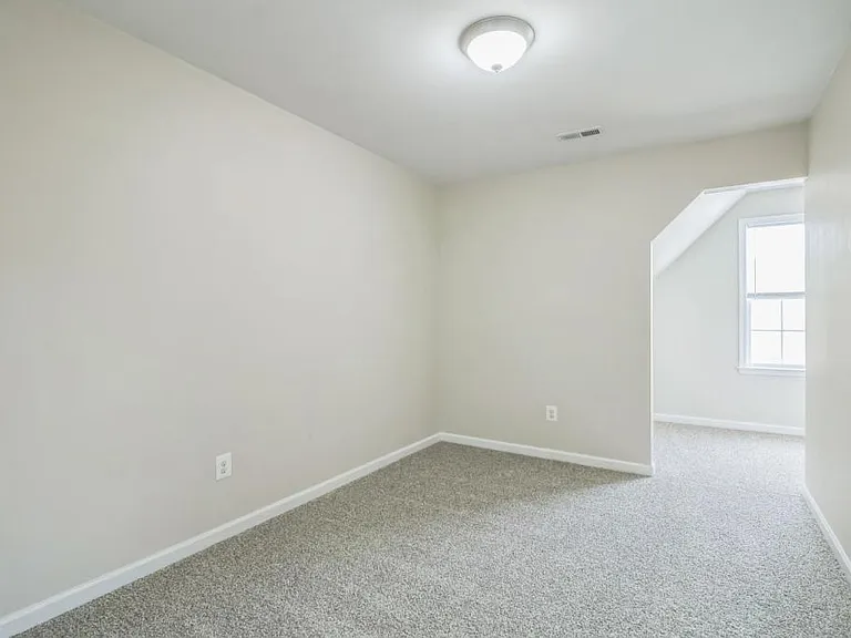 48 Ellison Ct — Photo 28