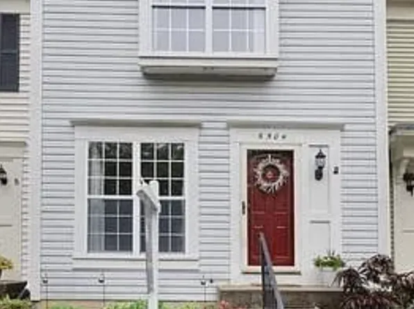 6504 Old Carriage Ln, Alexandria, VA 22315