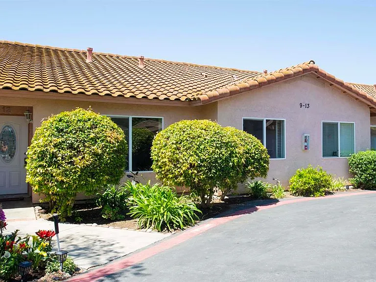 31916 Del Cielo Este — Photo 1
