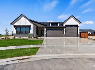 8523 W Happy Day Dr, Meridian, ID 83646