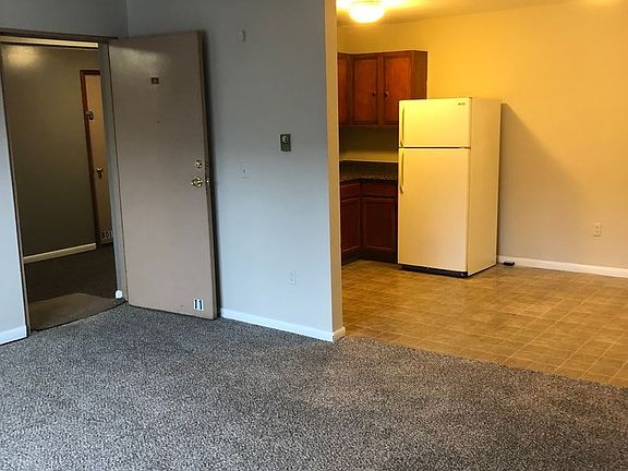3rd image of 304 Court St APT 11