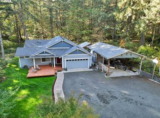 88929 Lois Ln, Elmira, OR 97437