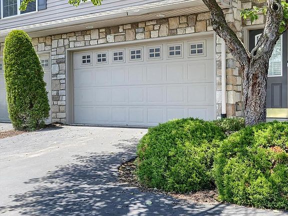 2nd image of 6343 Mercury Dr