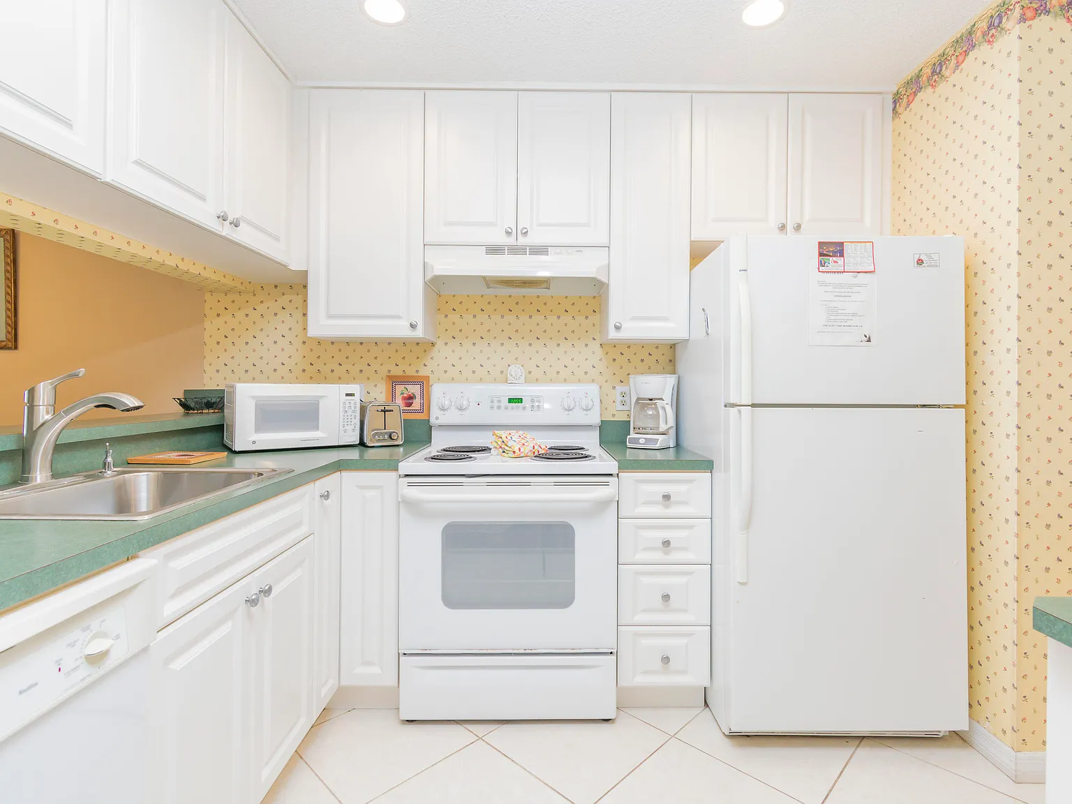 2 bed, 2.0 bath, 1056 sqft, $2,000 — Photo 3