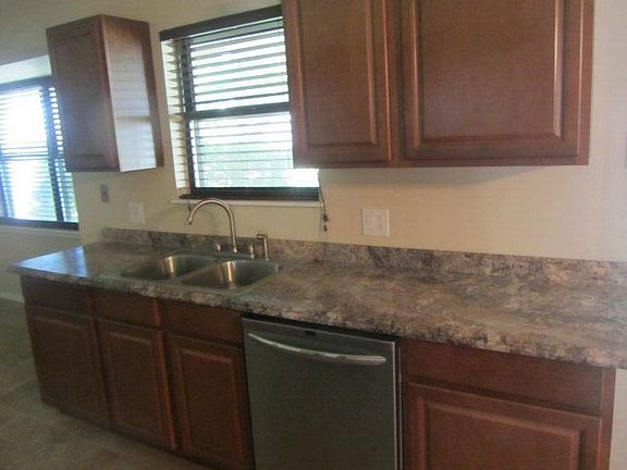 2nd image of 3701 Springdale Dr