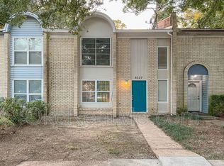 6327 Harvard Ct, Pensacola, FL 32504